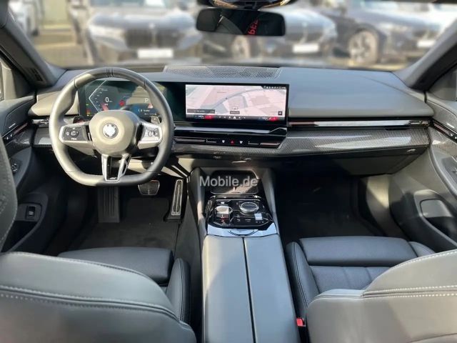 BMW 520 520d M-Sport Touring