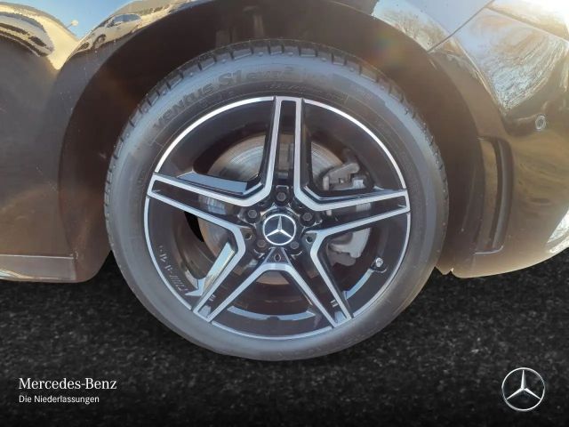 Mercedes-Benz A 250 A 250 e AMG Line