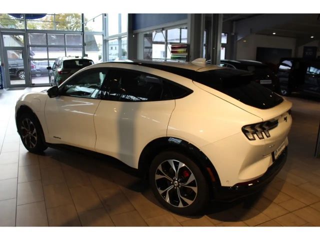 Ford Mustang Mach-E AWD