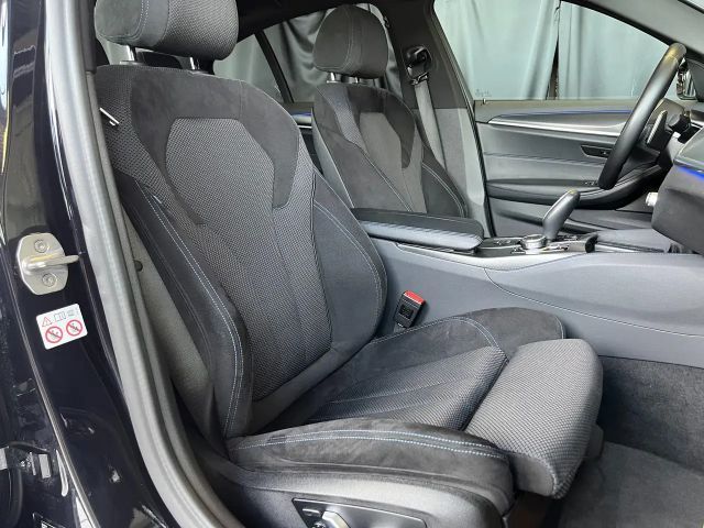 BMW 530 530d M-Sport Sedan