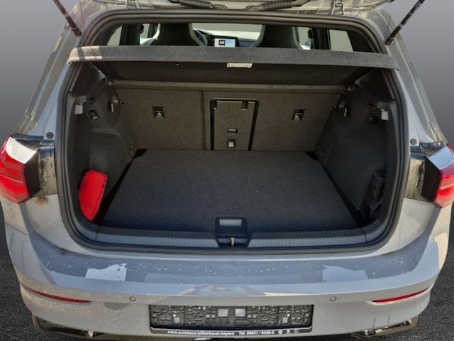 Volkswagen Golf 1.5 eTSI DSG R-Line