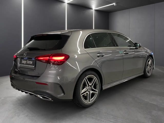 Mercedes-Benz A 180 AMG Line