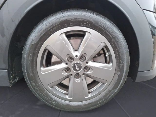 MINI Cooper S Essential Trim CarPlay Sportsitze PDC