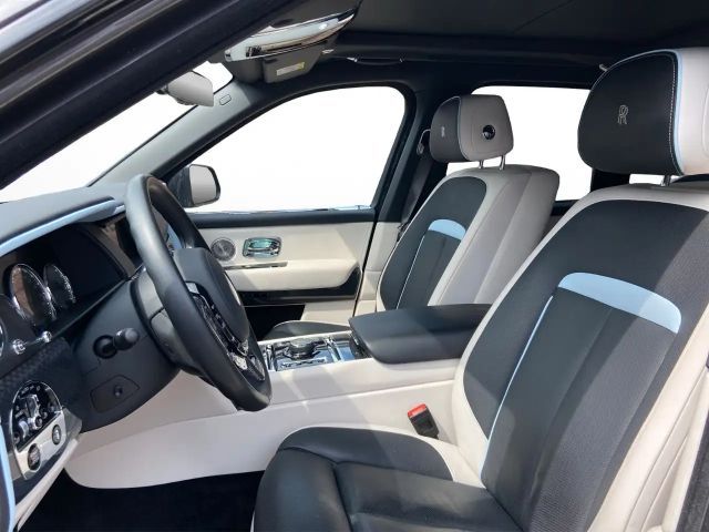 Rolls-Royce Cullinan Black Badge