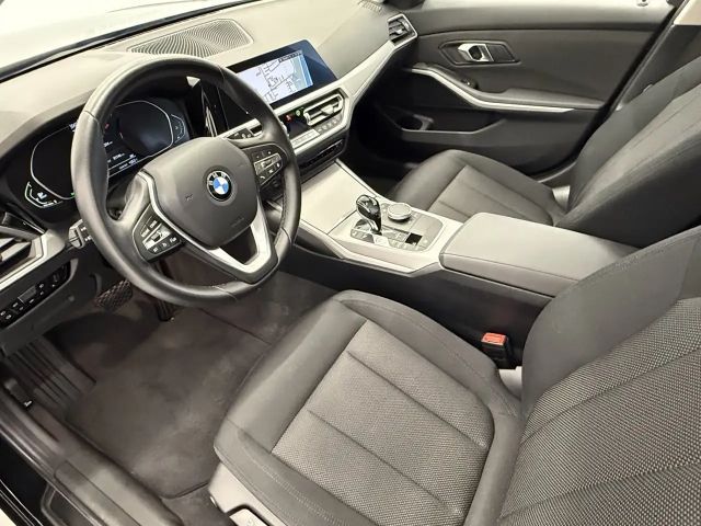 BMW 320 320d xDrive
