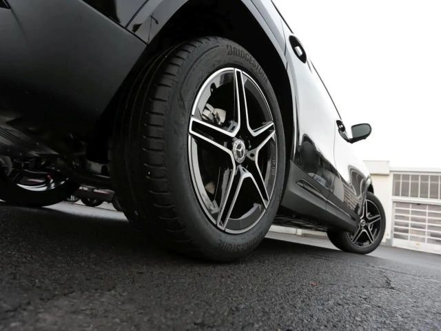 Mercedes-Benz GLA 180 AMG Line