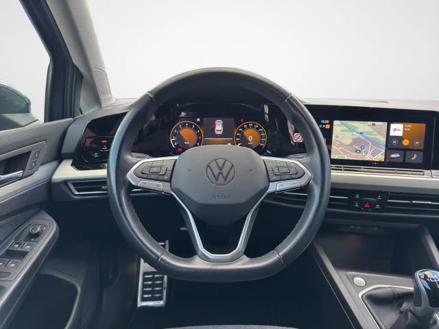 Volkswagen Golf 1.5 TSI Move Variant