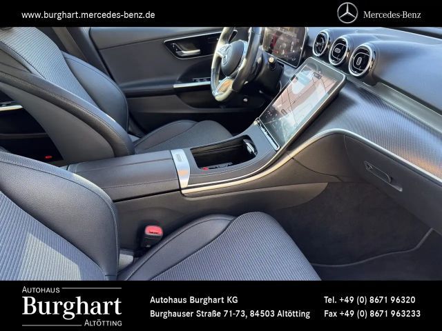 Mercedes-Benz C 200 4MATIC AVANTGARDE Sedan