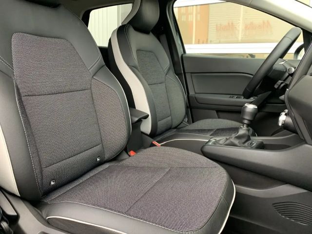 Renault Captur Intens TCe 140