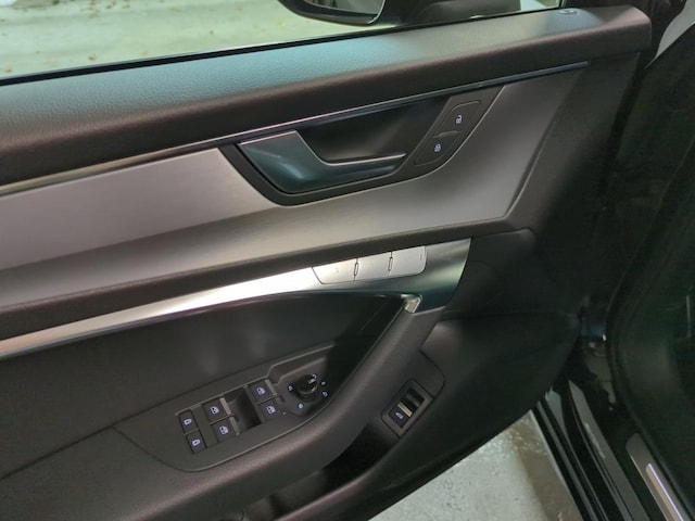 Audi S6 Avant Quattro