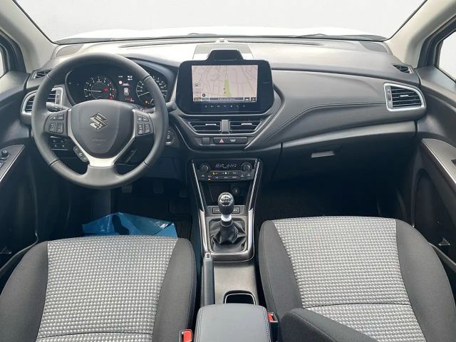 Suzuki S-Cross Hybrid