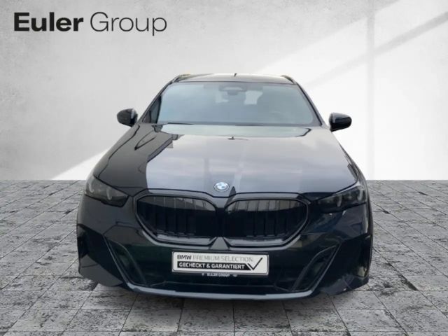 BMW 540 540d M-Sport Touring xDrive