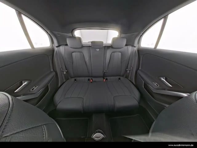 Mercedes-Benz A 200 Premium