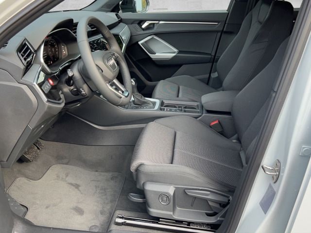 Audi Q3 35 TDI S-Tronic