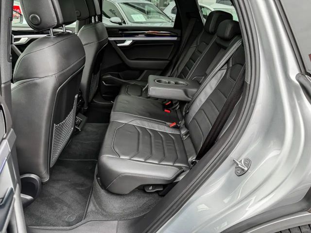 Volkswagen Touareg 3.0 V6 TSI R-Line