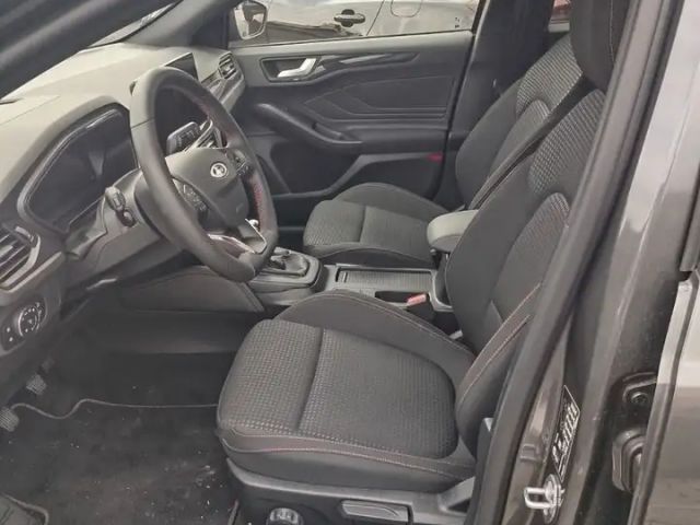 Ford Focus ST Line Wagon