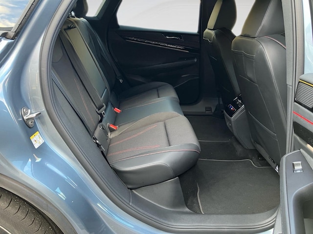 Volkswagen ID.7 340PS NP.75T ACC.5J-G.WÄRMEPUMPE.AHK.AREA-VIEW.NAVI.HUD.LED.LKRD-HZG