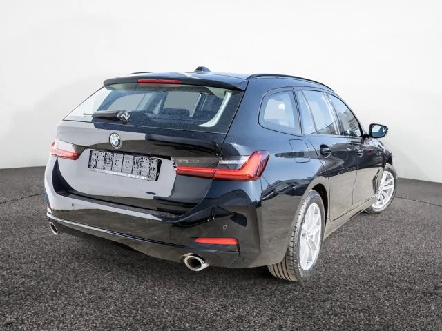 BMW 330 330i Touring xDrive