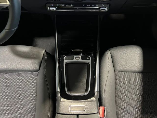 Mercedes-Benz EQB 300 4MATIC Progressive