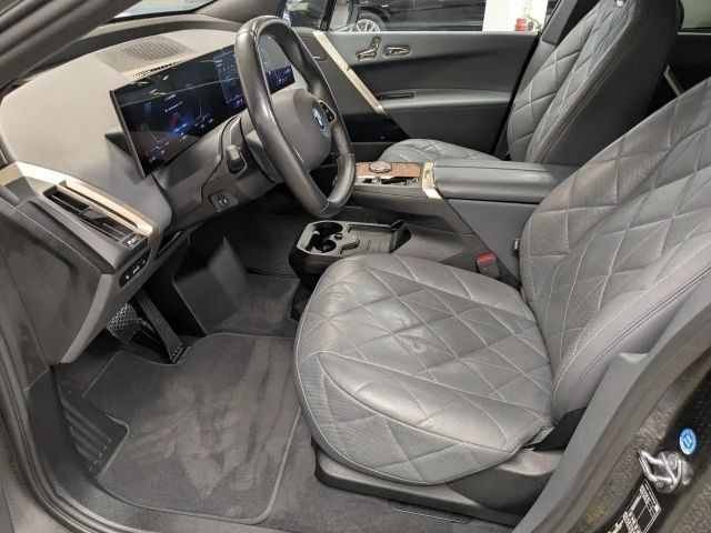 BMW iX xDrive40