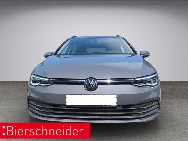 Volkswagen Golf 1.5 eTSI DSG Life Variant