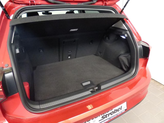 Volkswagen Golf 1.0 TSI DSG Golf VIII