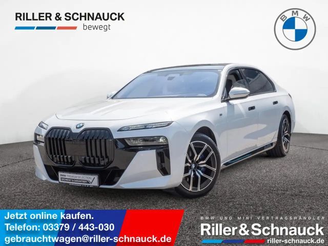 BMW 740 740d M-Sport Sedan xDrive