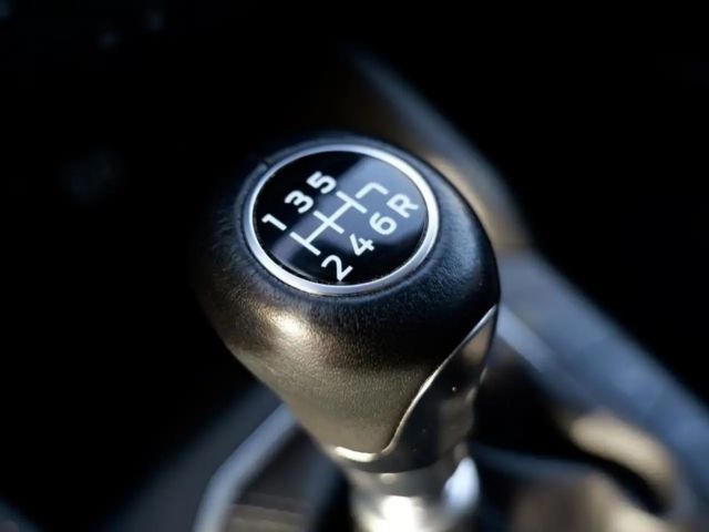 Ford Focus Cool & Connect