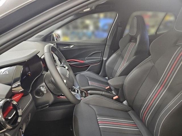 Skoda Fabia 1,0 TSI DSG LED PDC SHZ SMARTLINK