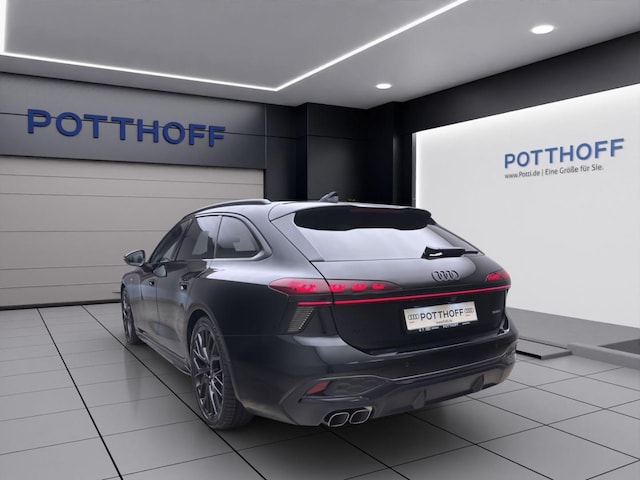 Audi A6 Avant Quattro S-Tronic