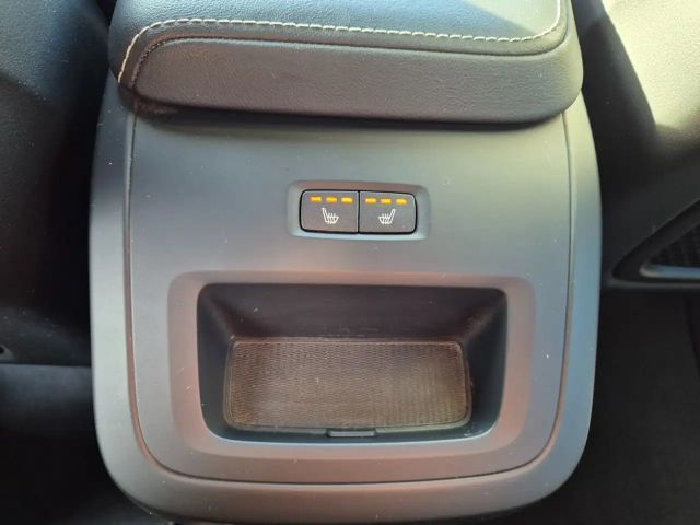 Volvo XC60 Dark Plus