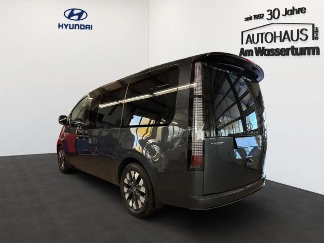 Hyundai Staria Signature Vierwielaandrijving