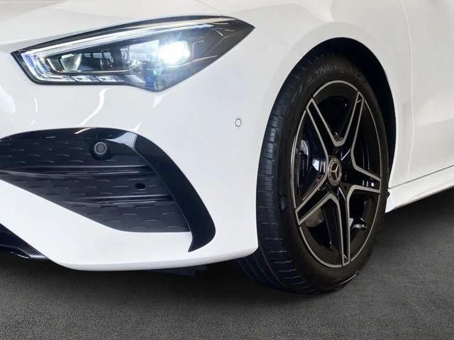 Mercedes-Benz CLA 180 CLA