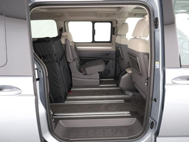 Volkswagen Multivan 2.0 TDI Lang Life T7
