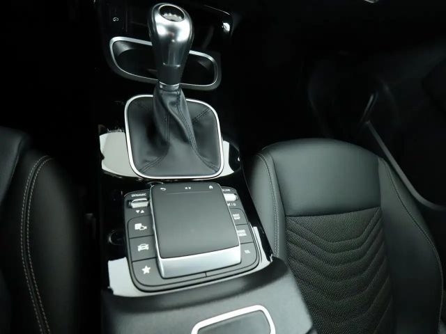 Mercedes-Benz B 180 B 180 d Style