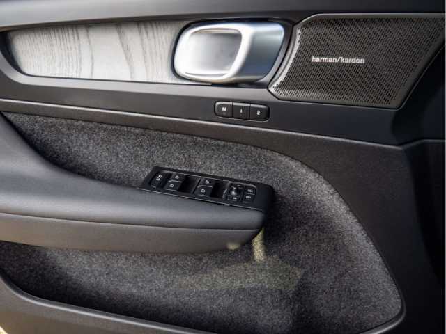 Volvo XC40 Dark Plus