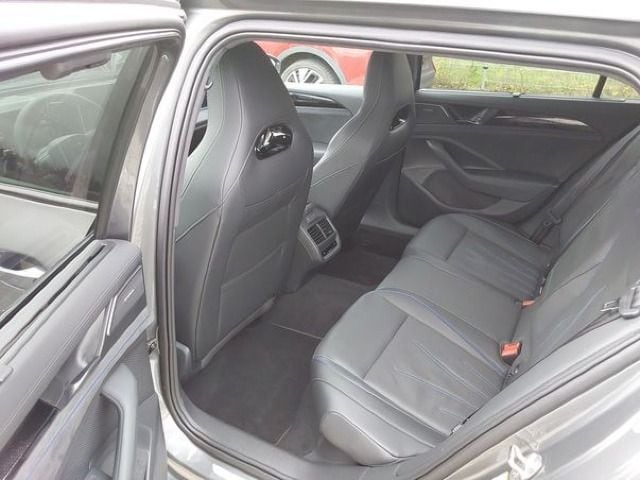 Volkswagen Passat 2.0 TDI DSG R-Line Variant
