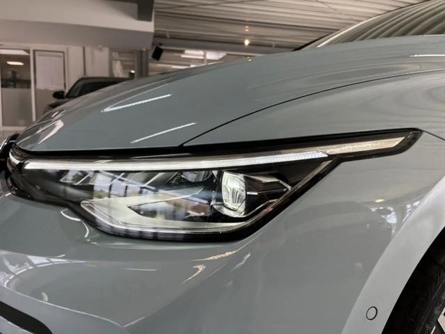 Volkswagen Golf 1.5 eTSI DSG Golf VIII Style