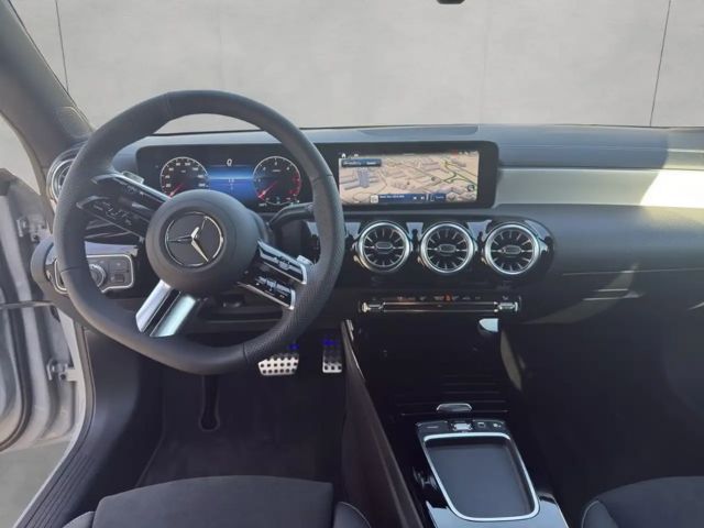 Mercedes-Benz CLA 200 CLA
