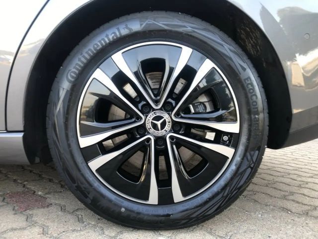 Mercedes-Benz B 250 4MATIC Progressive Sedan