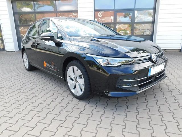 Volkswagen Golf 1.5 eTSI DSG Style