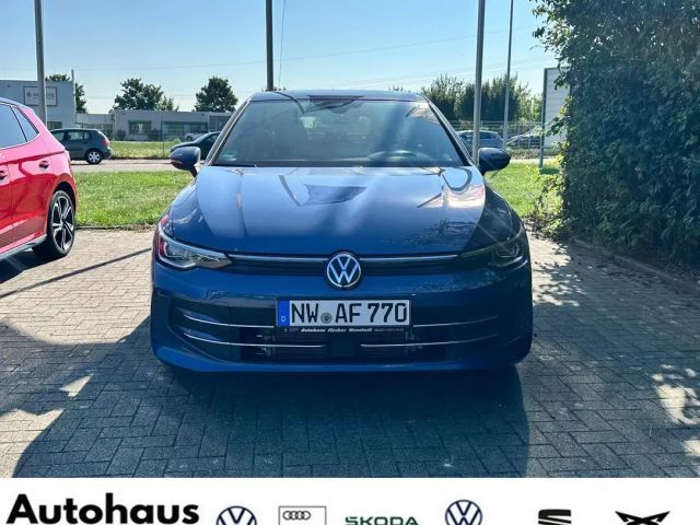 Volkswagen Golf 1.5 eTSI