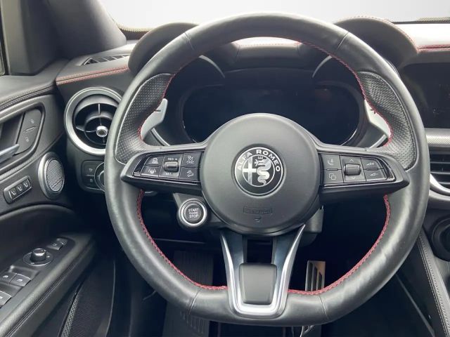Alfa Romeo Stelvio Q4