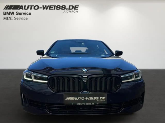 BMW 530 xe LASER+LEDER+HUD+ACC+PANO+DAB+BT+MFL+AHK+