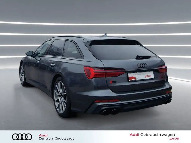 Audi S6 Avant