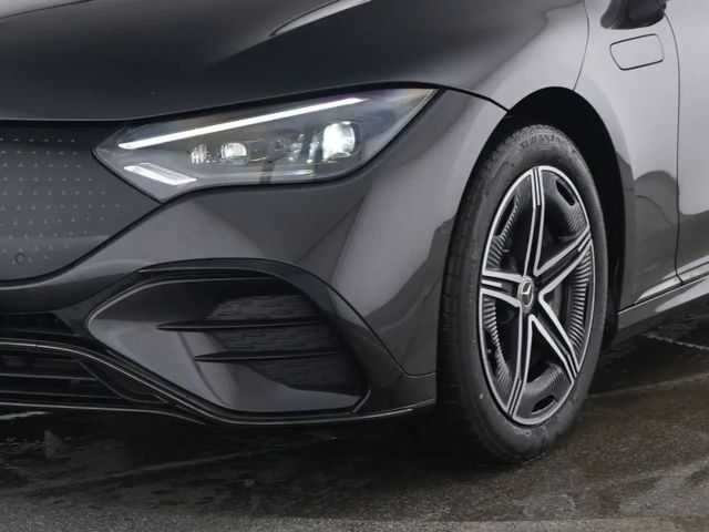 Mercedes-Benz EQE 350 AMG Line Sedan