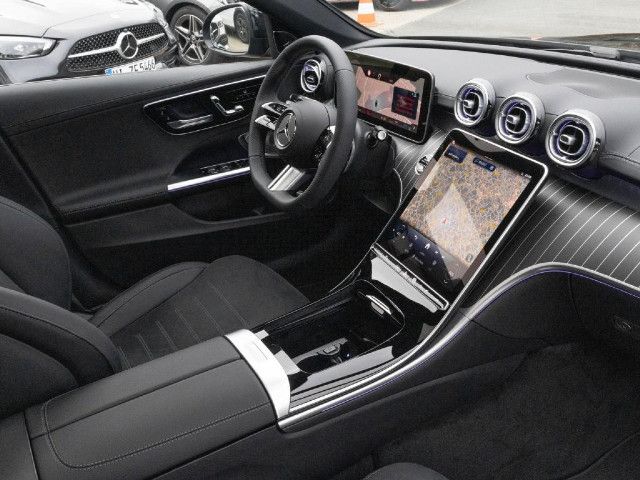 Mercedes-Benz C 200 AMG Line Sedan