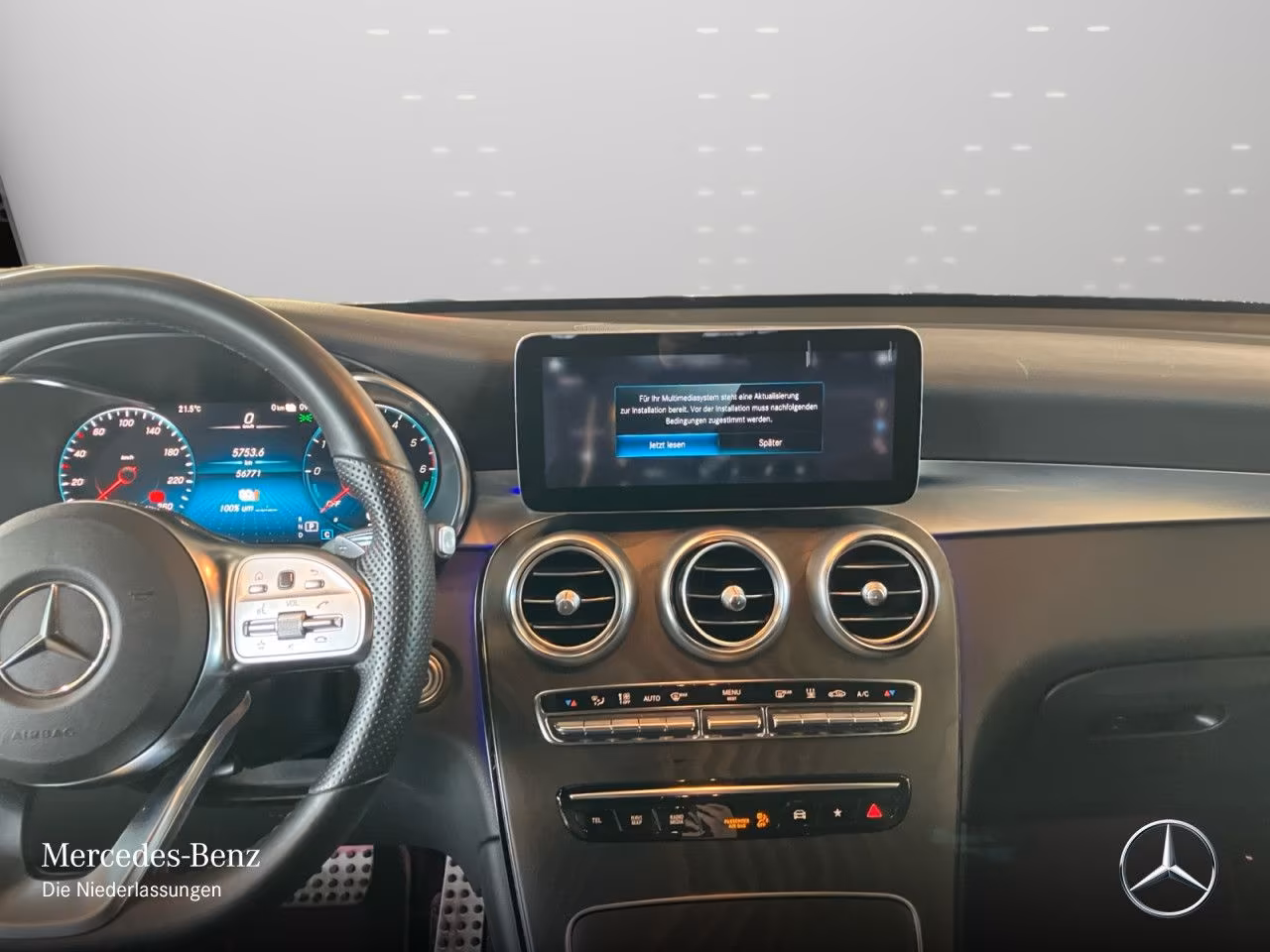 Mercedes-Benz GLC 300 4MATIC AMG Line