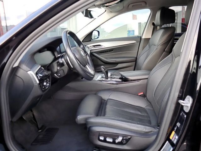 BMW 530 530e Touring xDrive