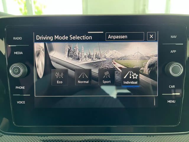 Volkswagen T-Cross 1.5 TSI DSG IQ.Drive R-Line